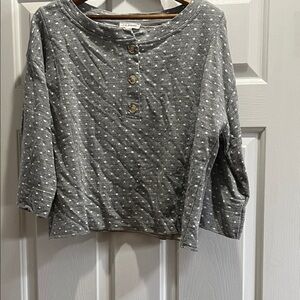 Blu Pepper Heart Print Henley Crop Top in Gray